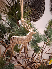 Deko-Hänger „Hirsch“ – Silber, 10 cm – Aus 100 % Aluminium, edler Weihnachts- & Winteranhänger