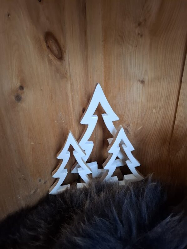 Dekoratives Winterbäumchen aus Holz Höhe: 33 cm