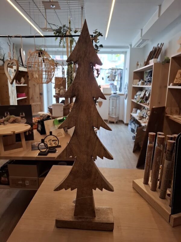 Dekorativer Baum aus Holz auf Sockel – 52 cm hoch