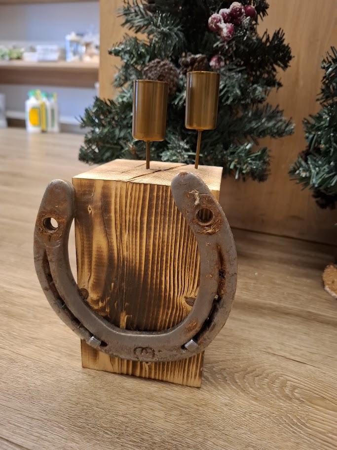 Stabkerzenhalter mit echtem Hufeisen – handgefertigt